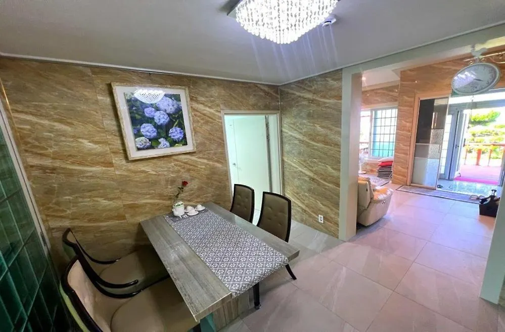 Jeju Haebyeol Private Pension Pet Friendly Guest house