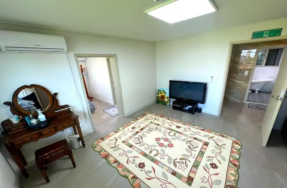 Jeju Haebyeol Private Pension Pet Friendly 0*,